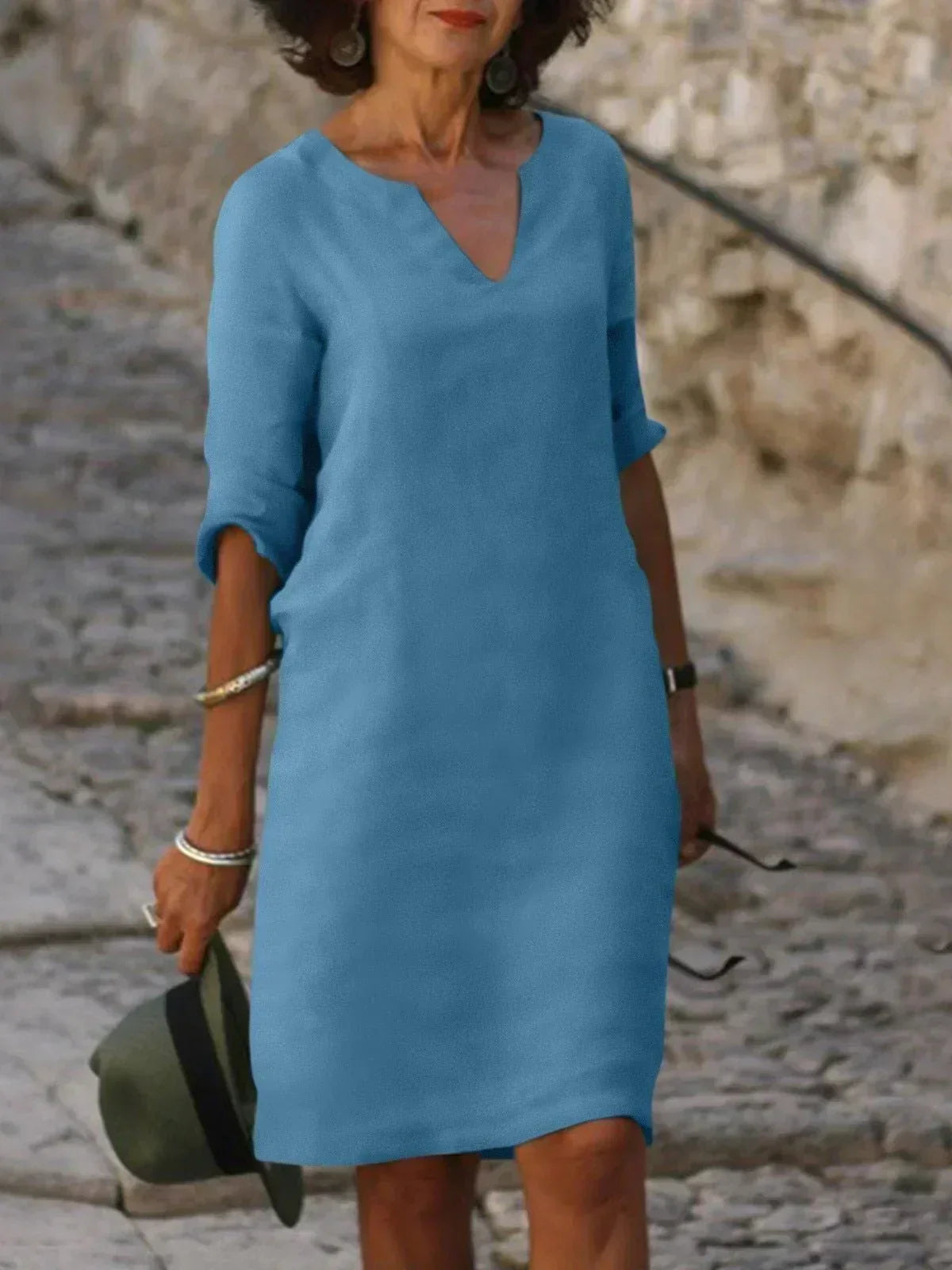 Women's Tailored Neckline Elegant Midi Dress