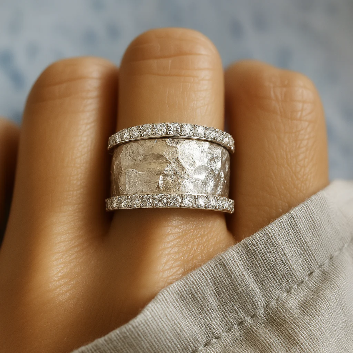 Women's Vintage Silver Cubic Zirconia Ring