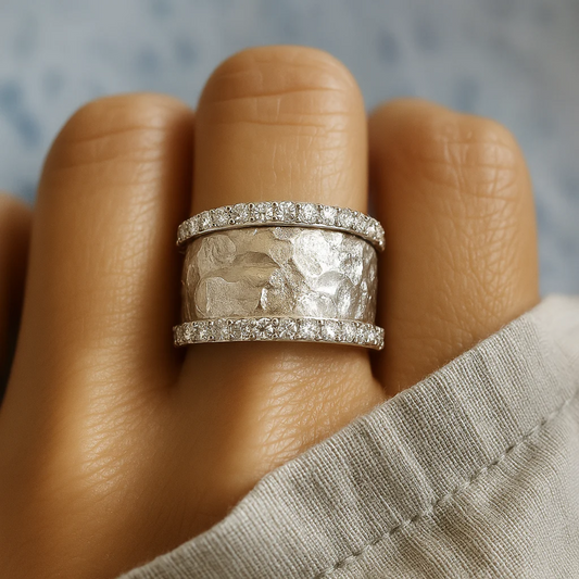 Women's Vintage Silver Cubic Zirconia Ring