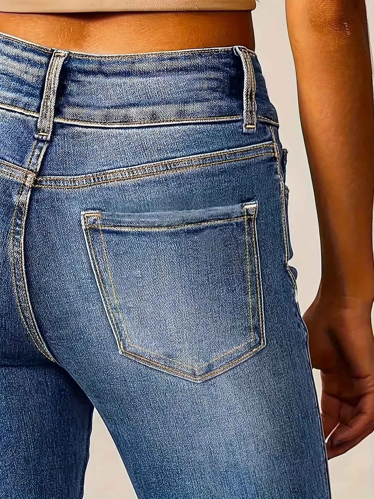Women's Sculpting Fit High-Rise Flared Jeans