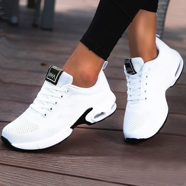White / AU 9