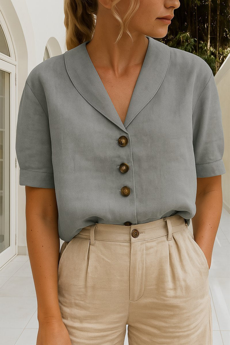 Women's Short-Sleeve Button-Down Collared Blouse in Relaxed Fit