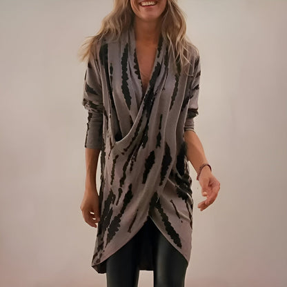 Women's Abstract Print V-Neck Tunic in Relaxed Fit