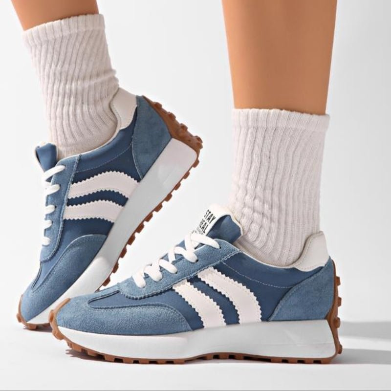 Women's Vintage-Style Chunky Lace-Up Platform Shoes