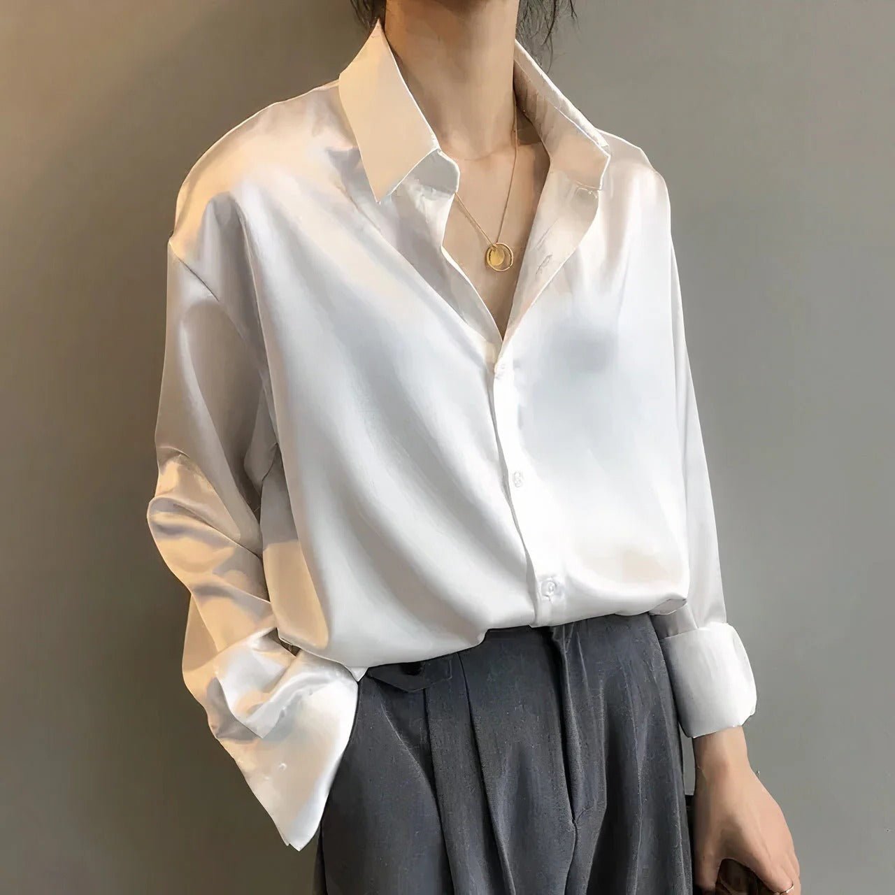 Women's Point-Collar Long-Sleeve Satin Button-Up Blouse