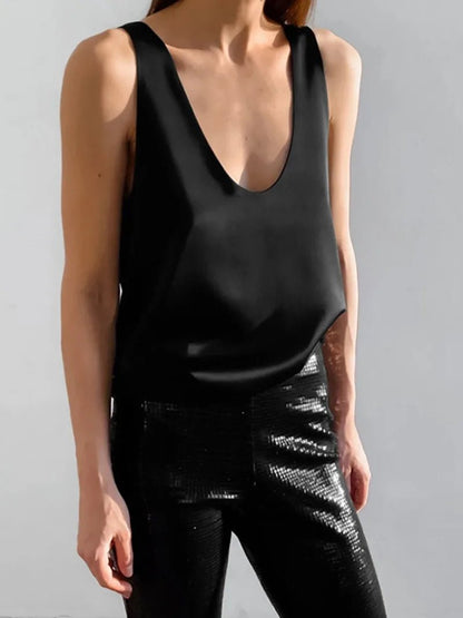 Women's Deep Scoop-Neck Relaxed-Fit Satin Tank Top