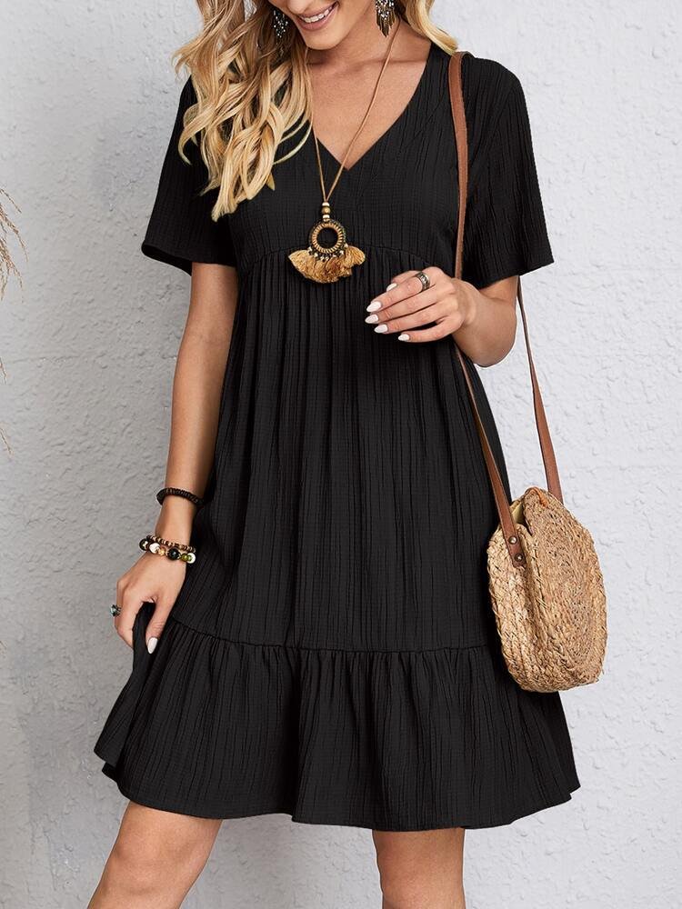 Women's Short-Sleeve Tiered V-Neck Casual Swing Dress