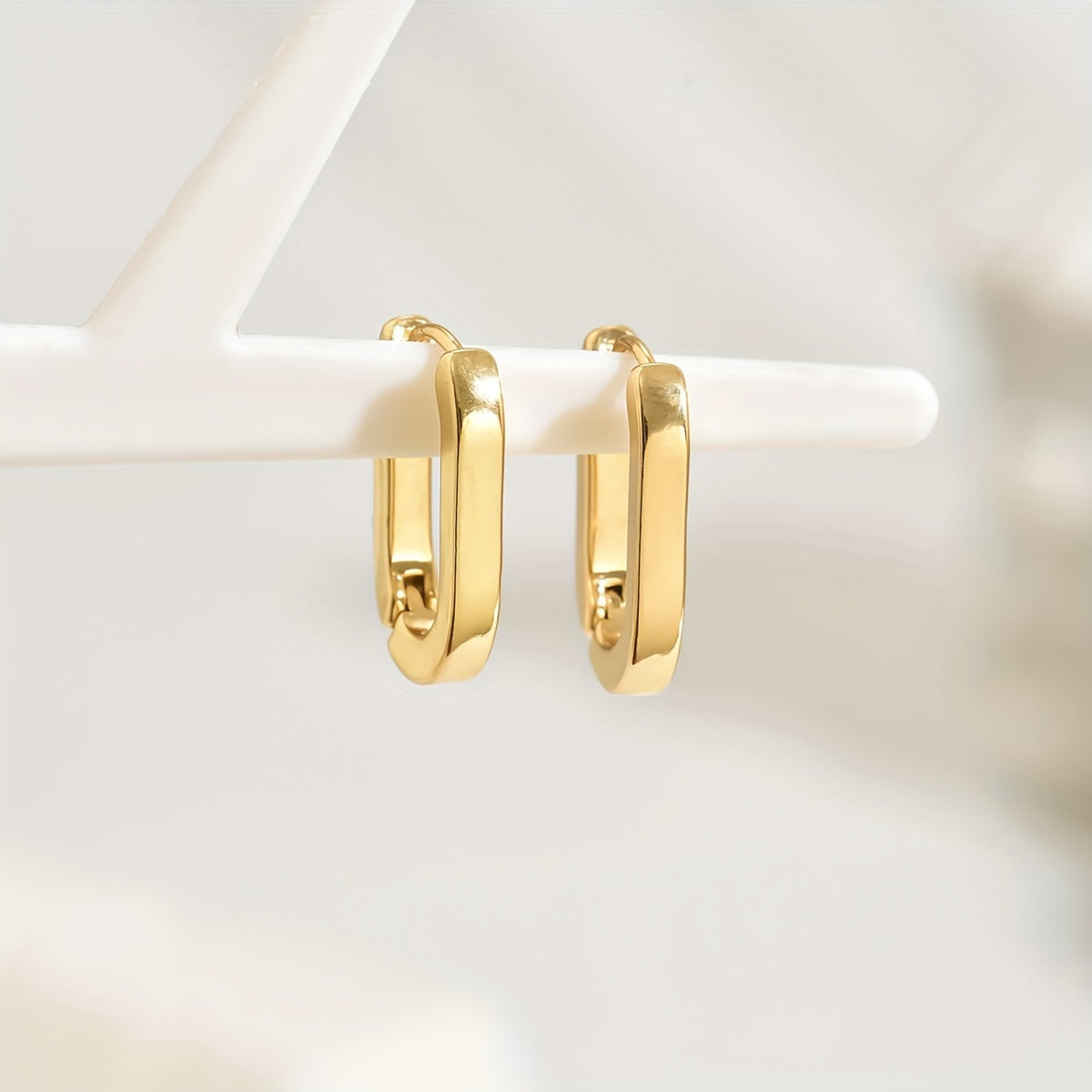 Women's Elegant Geometric Hoop Earrings