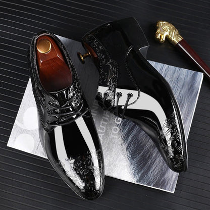 Men's Black Textured Patent Leather Lace-Up Derby Shoes