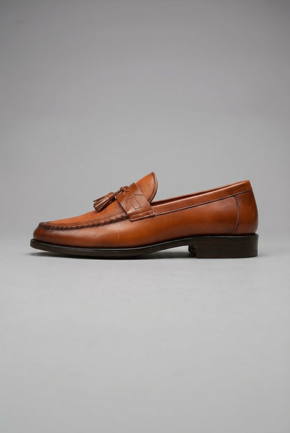 Men's Woven Tassel Loafers in Black