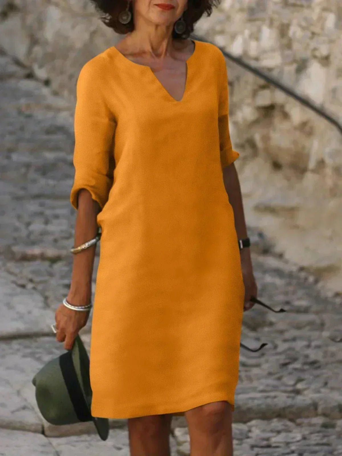Women's Tailored Neckline Elegant Midi Dress