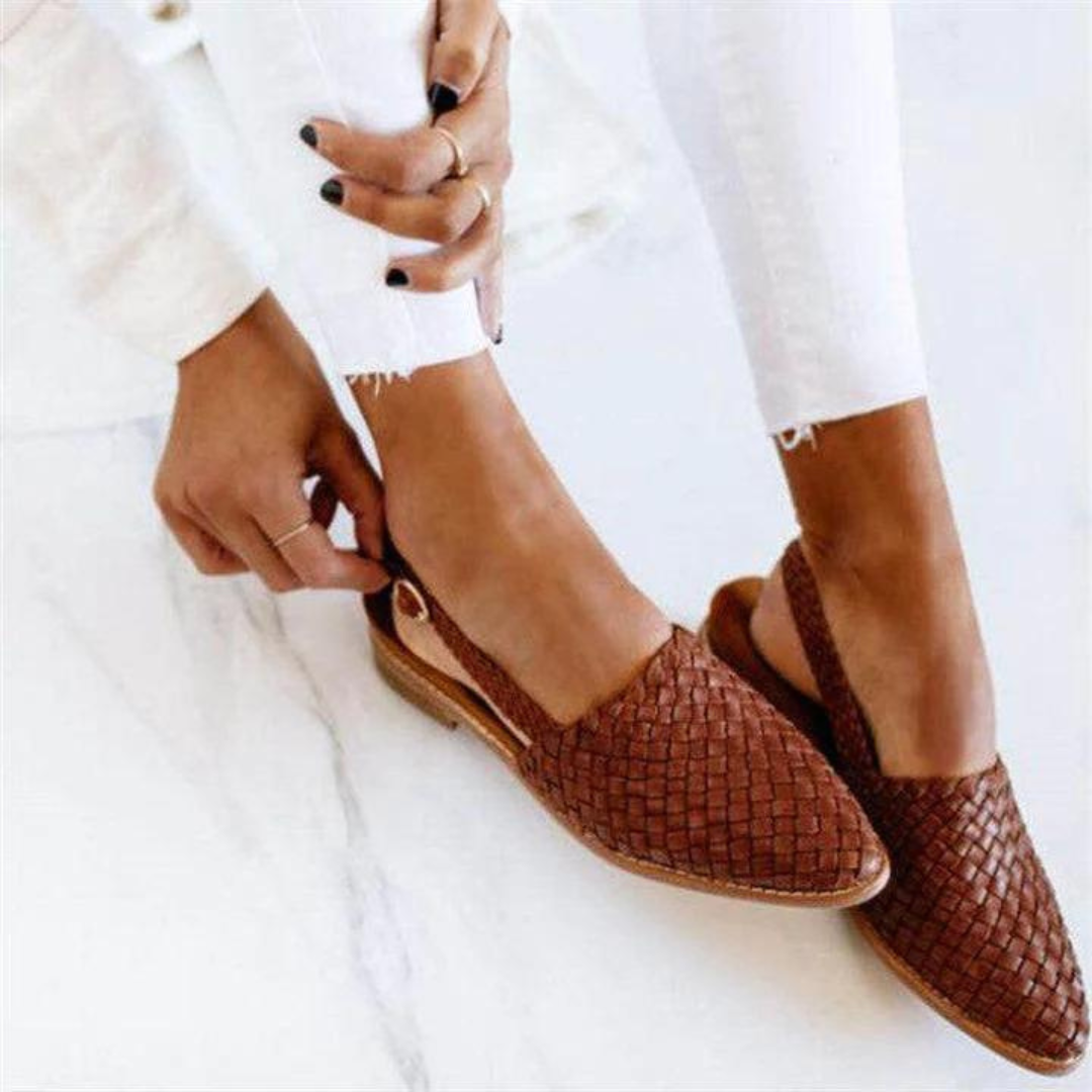 Dark Brown / AU 9